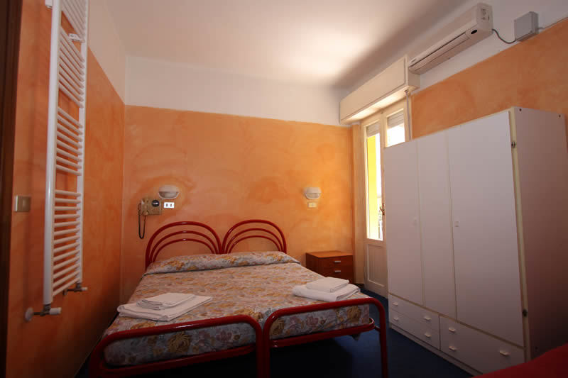 Hotel Villa Itala Rimini Buitenkant foto